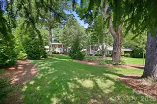 101 Boyd Dr, Flat Rock, NC 28731 - Photo 3