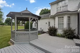 8230 Glamorgan Ln, Matthews, NC 28104 - Photo 19