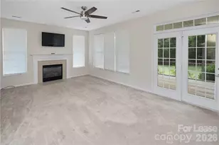 8230 Glamorgan Ln, Matthews, NC 28104 - Photo 9