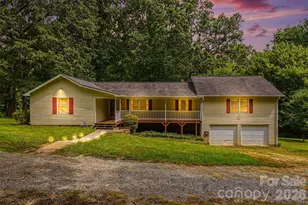 3608 Cowboy Ln, Charlotte, NC 28216 - Photo 1