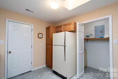 537 Camrose Circle NE, Concord, NC 28025 - Photo 5
