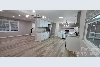 7200 Shadowlake Drive, Charlotte, NC 28226 - Photo 3