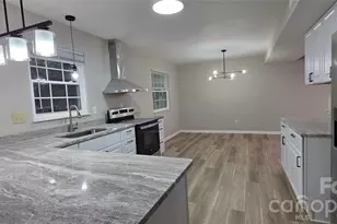7200 Shadowlake Dr, Charlotte, NC 28226 - Photo 5