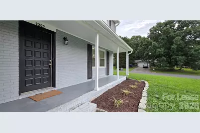 7200 Shadowlake Drive, Charlotte, NC 28226 - Photo 13
