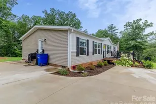 2689 Kite Dr, Lenoir, NC 28645 - Photo 5
