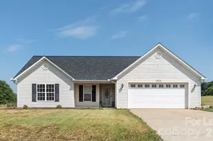 1575 Windy Holly Ln, Newton, NC 28658 - Photo 1