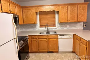 3402 Danial St, Conover, NC 28613 - Photo 17