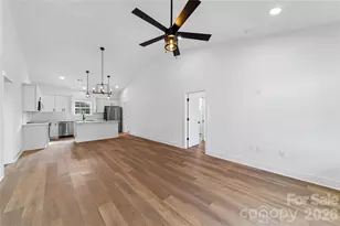 412 S Hill St, Gastonia, NC 28052 - Photo 11