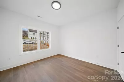 412 S Hill Street, Gastonia, NC 28052 - Photo 23
