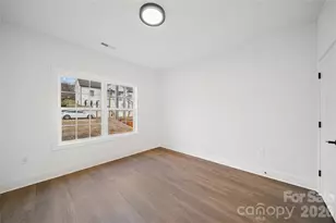 412 S Hill St, Gastonia, NC 28052 - Photo 23