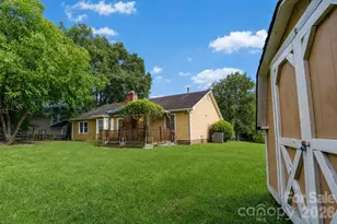11513 Waterflower Ln, Charlotte, NC 28262 - Photo 33
