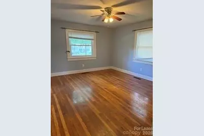 213 Glenwood Drive, Mooresville, NC 28115 - Photo 3