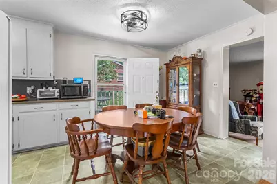 315 Windwood Drive, Bessemer City, NC 28016 - Photo 5