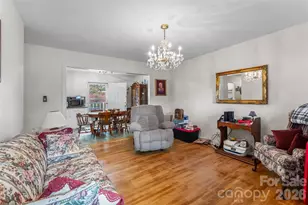 315 Windwood Dr, Bessemer City, NC 28016 - Photo 3