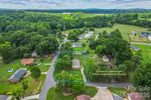 315 Windwood Dr, Bessemer City, NC 28016 - Photo 17
