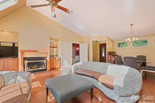 969 Mountain View Dr, Maggie Valley, NC 28751 - Photo 15