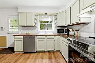 2308 Knickerbocker Dr, Charlotte, NC 28212 - Photo 7