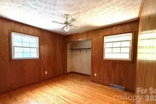 142 Avondale Rd, Asheville, NC 28803 - Photo 11