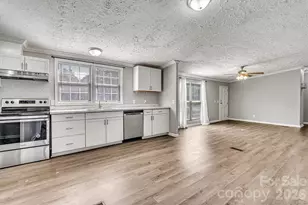 5135 36th St Dr NE, Hickory, NC 28601 - Photo 13