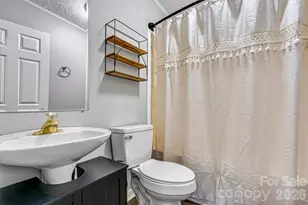 5135 36th St Dr NE, Hickory, NC 28601 - Photo 25