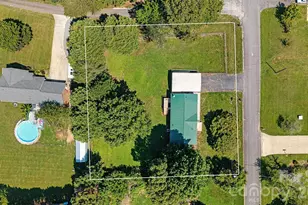 5135 36th St Dr NE, Hickory, NC 28601 - Photo 7