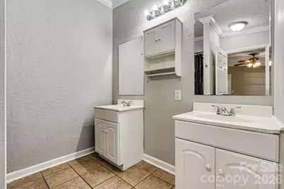 5135 36th Street Drive NE, Hickory, NC 28601 - Photo 21