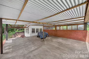 311 33rd St Dr SE, Hickory, NC 28602 - Photo 43