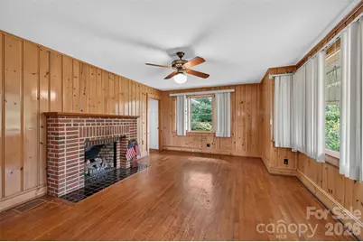 311 33rd Street Drive SE, Hickory, NC 28602 - Photo 3