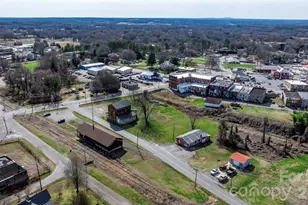 53 2nd Ave N, Taylorsville, NC 28681 - Photo 1
