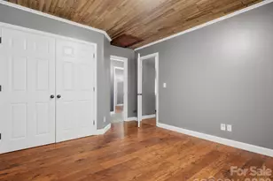 127 W Bank Dr, Charlotte, NC 28214 - Photo 17
