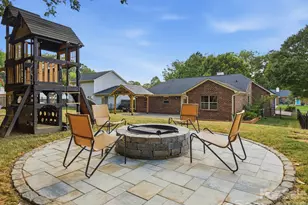 127 W Bank Dr, Charlotte, NC 28214 - Photo 31