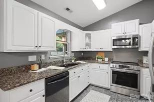 127 W Bank Dr, Charlotte, NC 28214 - Photo 9