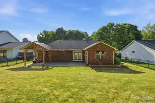 127 W Bank Dr, Charlotte, NC 28214 - Photo 29