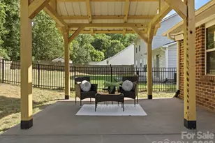 127 W Bank Dr, Charlotte, NC 28214 - Photo 25