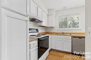 3156 Heathstead Place, Charlotte, NC 28210 - Photo 5