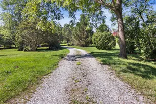 5225 Wolfe Rd, Hickory, NC 28601 - Photo 9