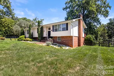 5225 Wolfe Road, Hickory, NC 28601 - Photo 3