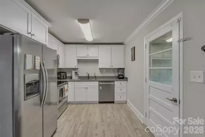 2213 Lanier Avenue, Charlotte, NC 28205 - Photo 13