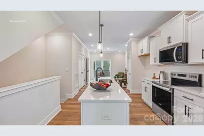 813 Hammers Lane, Charlotte, NC 28205 - Photo 11