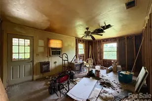 5022 Old Nc 18 Hwy, Connelly Springs, NC 28612 - Photo 17