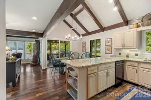 82 Innsbrook Dr, Lake Toxaway, NC 28747 - Photo 9