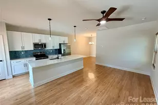 525 N Linwood Ave, Charlotte, NC 28216 - Photo 3