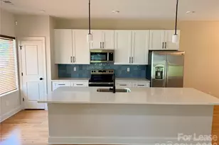 525 N Linwood Ave, Charlotte, NC 28216 - Photo 7