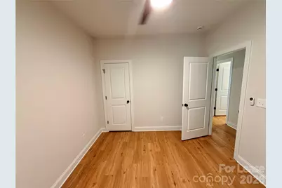 525 N Linwood Avenue, Charlotte, NC 28216 - Photo 29