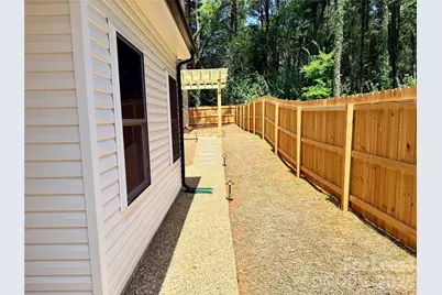 525 N Linwood Avenue, Charlotte, NC 28216 - Photo 33