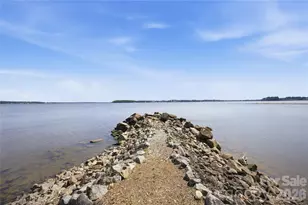 8247 Luckey Point Rd, Denver, NC 28037 - Photo 5