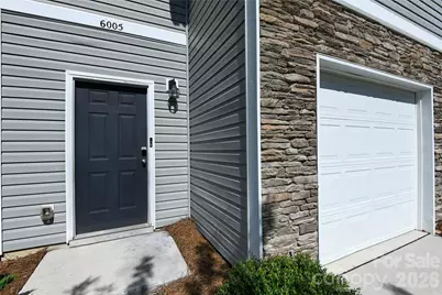 6005 Guildford Hill Lane, Charlotte, NC 28215 - Photo 3