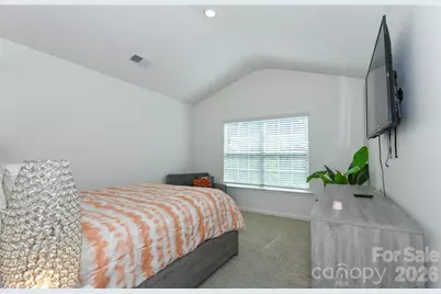 6005 Guildford Hill Lane, Charlotte, NC 28215 - Photo 19
