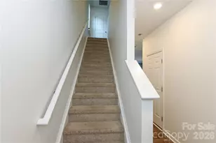 6005 Guildford Hill Ln, Charlotte, NC 28215 - Photo 15