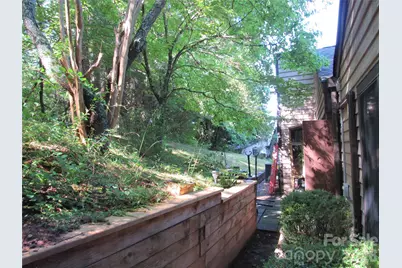 6 Woodlands Drive, Black Mountain, NC 28711 - Photo 3